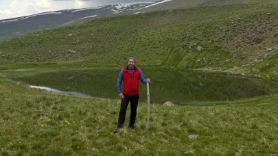Van'da 2 bin 700 rakımdaki Yıldız Gölleri görüntülendi