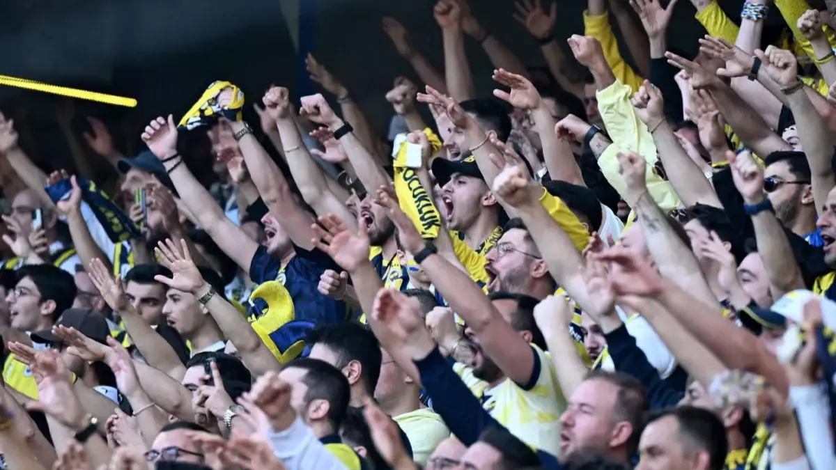 Resmi açıklama geldi! Genç yıldız Fenerbahçe'ye geri dönüyor