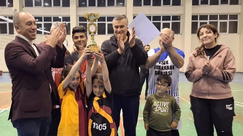 Posof Kaymakamlık Kupası sahibini buldu