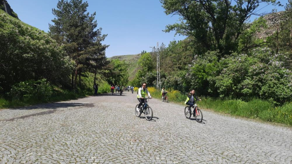 Kars'ta pedallar sağlık için çevrildi