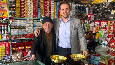 Ayağının tozuyla sahaya inen Vekil İncesu, esnafla bir araya geldi