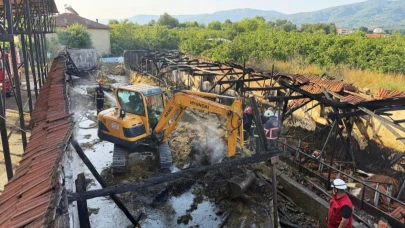 Bayrama iki gün kala yürek yakan yangın: Kurbanlıklar telef oldu