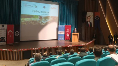 Ardahan’da Çiftçilere Verimli Toprak Eğitimi Verildi