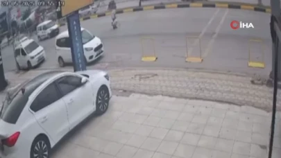 Karşıya geçmeye çalışan yaşlı adama kamyonet çarptı: O anlar kamerada