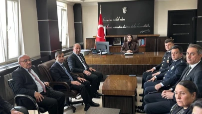 Kaymakam Meram, ilçe protokolüyle Bayramlaştı