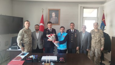 Hanak’ta şehitler dualarla anıldı, Jandarma’ya vefa gösterildi