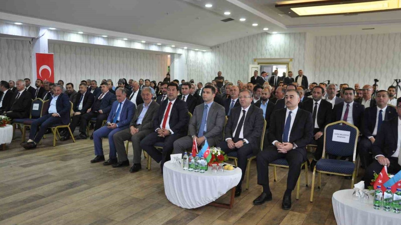 Türkiye-Azerbaycan iş adamları Kars’ta buluştu