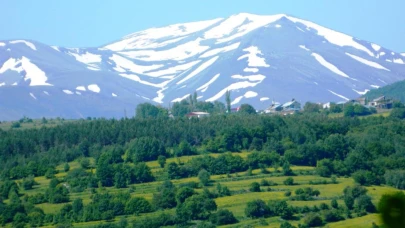 Mevsimler Posof’a güzellik katıyor