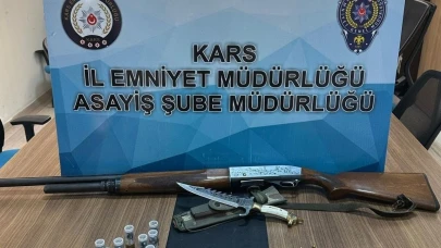 Kars’ta silah, tüfek ve mühimmat ele geçirildi