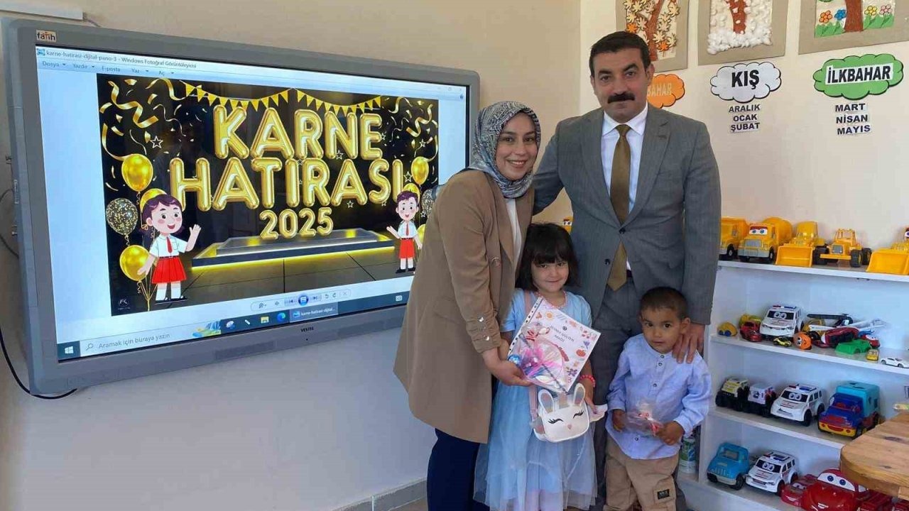 Arpaçay’da öğrencilerin karne heyecanı