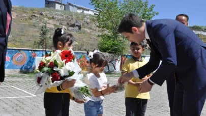 Kars’ta 55 bin öğrenci karne aldı