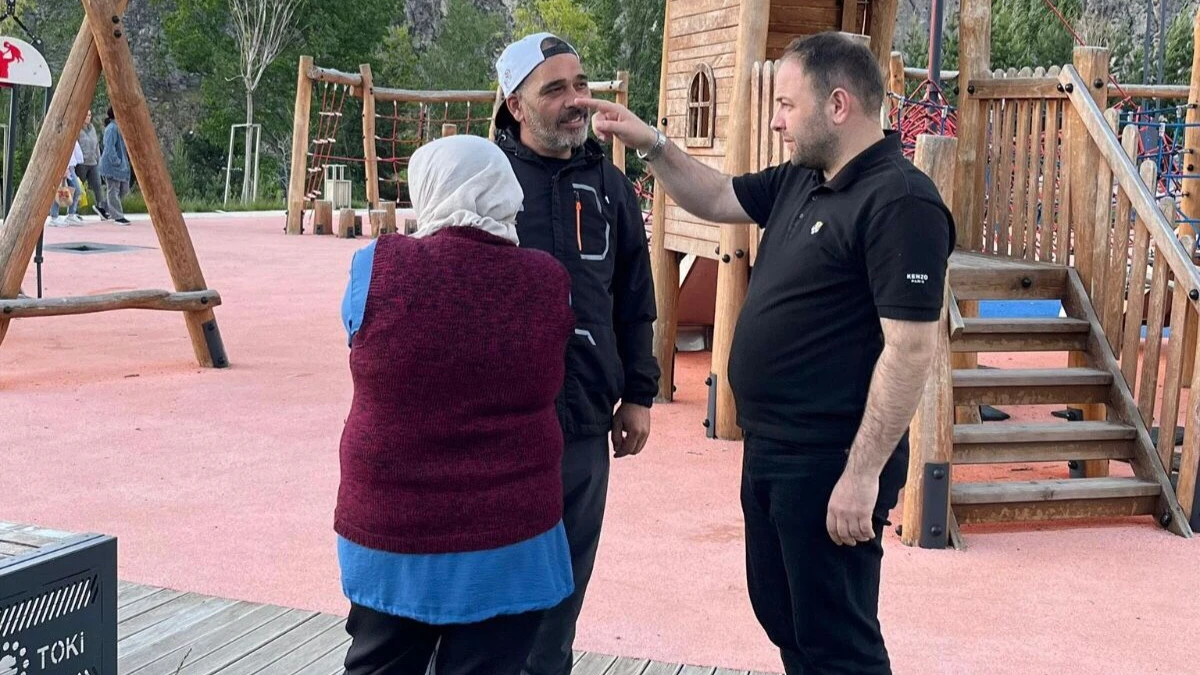 Vekil Koç, memleketinde vatandaşla buluştu