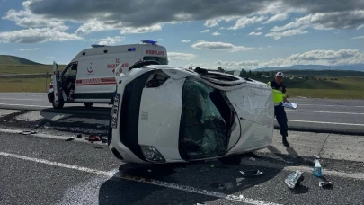 Ardahan'da trafik kazası: 2 yaralı