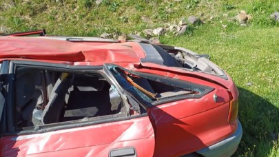 Göle Yolunda Trafik Kazası: 2 Yaralı