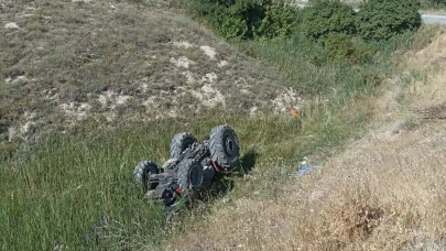 Traktör şarampole yuvarlandı: 1 ölü