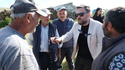 Doç. Dr. Ayvazoğlu, “Buzağı Ölümleri” hakkında köylüleri bilgilendirdi