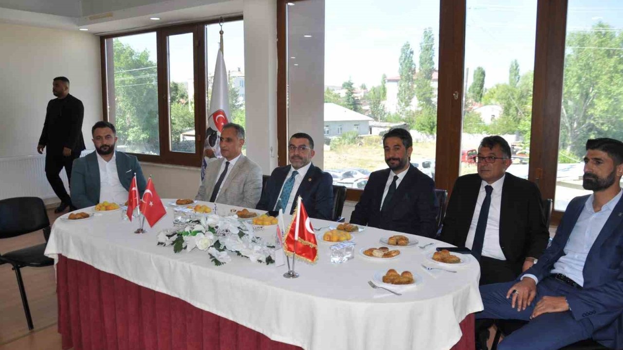 Kars’ta 137 bin buzağı küpelendi