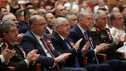 TSK'da devrim gibi değişiklik! Komuta kademesinin yaş haddi uzatılıyor