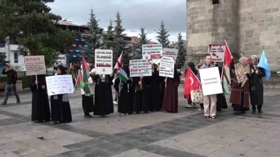 Erzurum’da sağlık çalışanları Gazze için yürüdü
