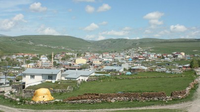 Hanak’ta iki gündür sular kesik, Vatandaş isyanda: “Verem olduk!”