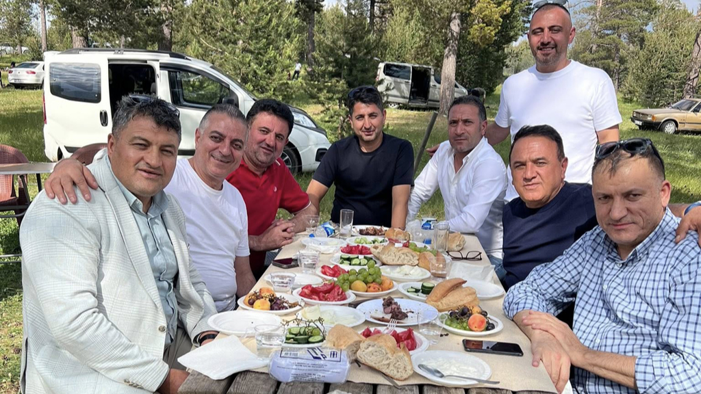 Alihan Akkoç, gittiği yere ışık saçıyor