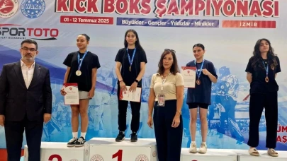 Bitlisli sporcular Kickboks Türkiye Şampiyonasında büyük başarı elde etti