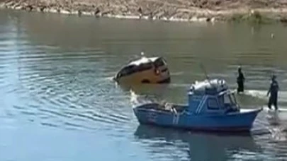 Çocuk el frenini indirince araç baraj sularına gömüldü