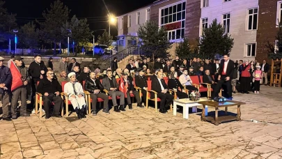 Şehit Aileleri ziyaret edildi, Demokrasi nöbeti başladı