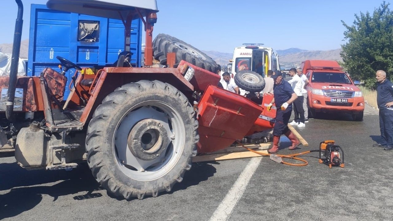Malatya’da traktör tırla çarpıştı: 1 ölü