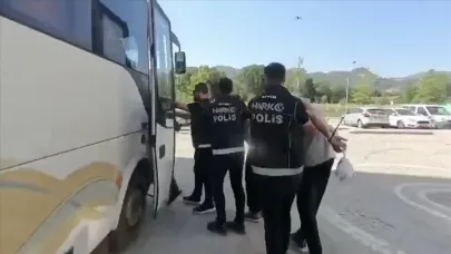 72 ilde uyuşturucu satıcılarına yönelik operasyonlarda 1933 kişi yakalandı