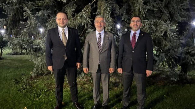 Vekil Koç: “Memleketimiz için mesaimize devam ediyoruz”