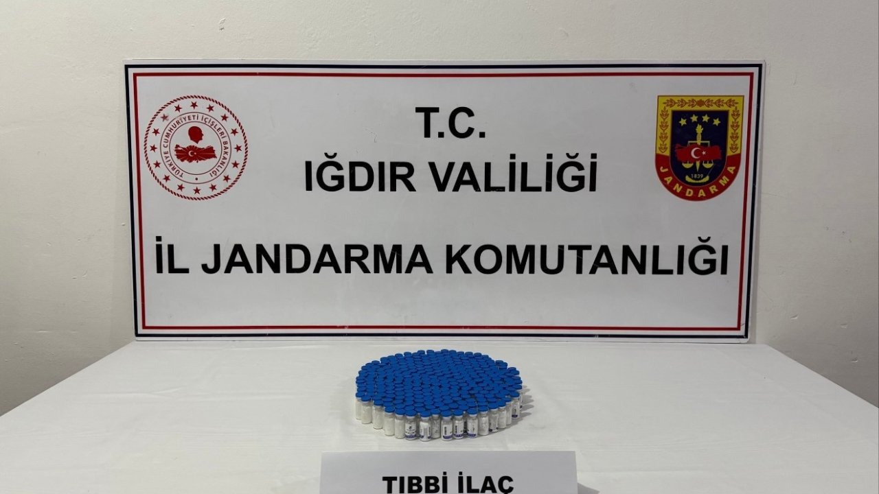 Iğdır’da kaçak sigara ve botoks operasyonu