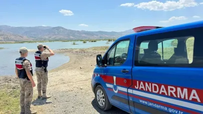 Elazığ’da jandarma ekipleri, su kenarlarında denetim yaptı