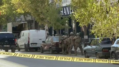 Elazığ’da bir kişi polisle çatıştı