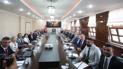 Rektör Emiroğlu Ağrı’da YÖK başkanıyla buluştu