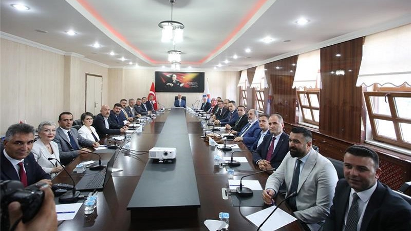 Rektör Emiroğlu Ağrı’da YÖK başkanıyla buluştu