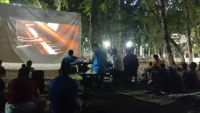 Ardahan’da Özel Bireylere açık hava sinema keyfi