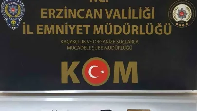 Ehliyet sınavında kopya düzeneği ele geçirildi