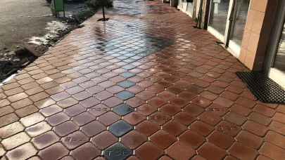 Göle'de Kaldırımlar yenileniyor