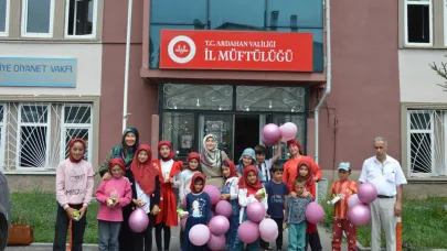 Yaz Kur’an Kursu öğrencilerinden Müftülüğe ziyaret