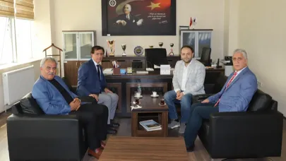 Vekil Koç, Ardahan Üniversitesine atanan Çimli’ye hayır olsun ziyaretinde bulundu