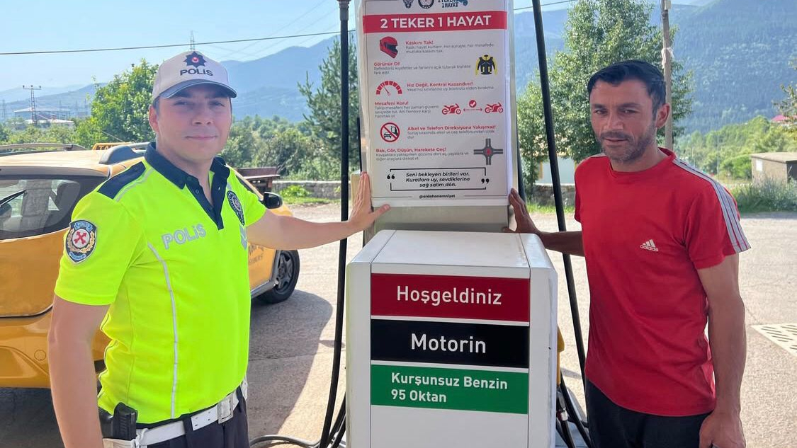 Polis'ten Motosiklet kazalarına karşı bilgilendirme