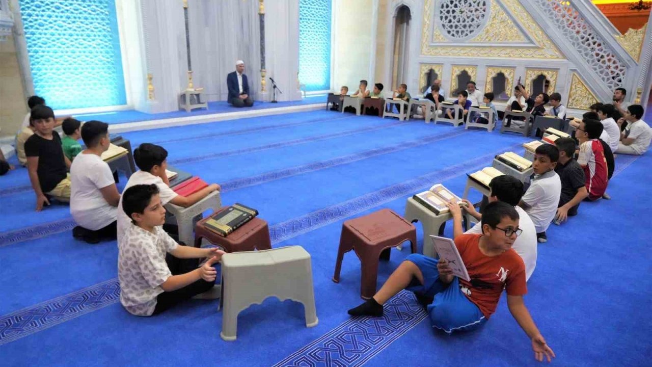 Muş’ta Kur’an kursu öğrencilerine ödül