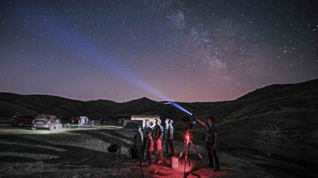 Van Gölü ve Bitlis yaylalarında meteor yağmuru nöbeti