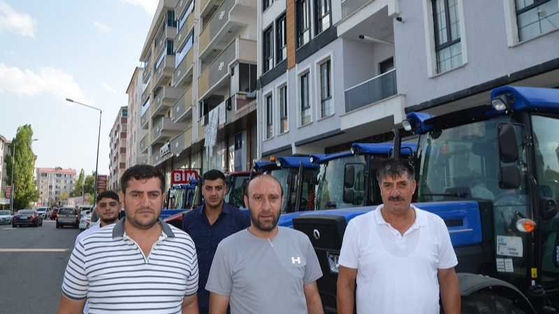Toprak grup, çiftçinin yüzünü güldürdü
