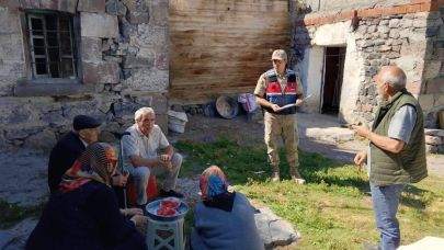 Jandarma, vatandaşı bilgilendiriyor