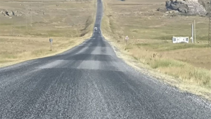 Göle Kars yolunda mıcır tehlikesi!