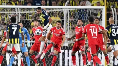 Atılan manşetler bomba! Bütün ülke Fenerbahçe-Benfica maçını konuşuyor