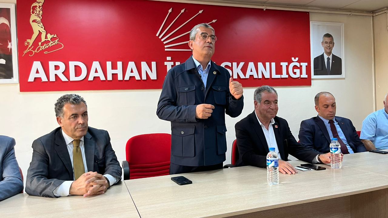 CHP’li Günaydın Ardahan'da konuştu: halk fakirleşirken bir avuç yandaş zengin oldu