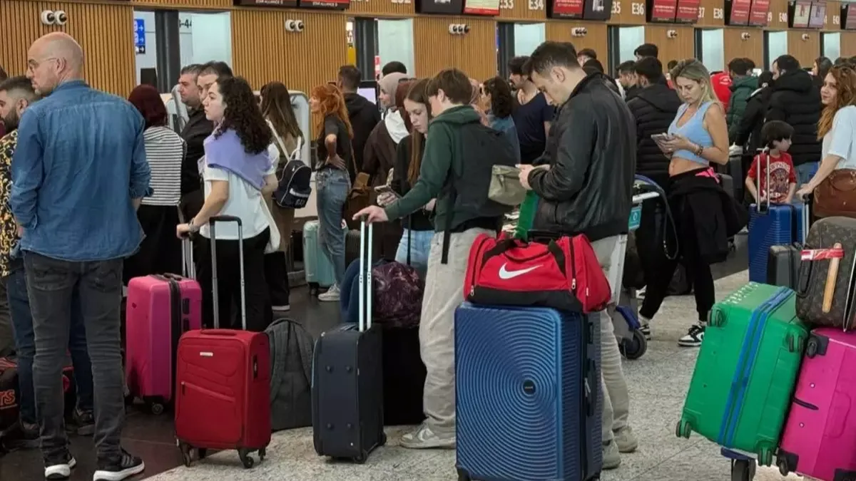 Türkiye savaştaki tarafını seçti, seyehatler apar topar iptal edildi